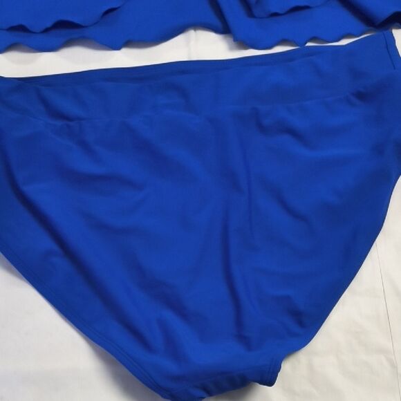 Vibrant Blue Bikini Set - Picture 4 of 8